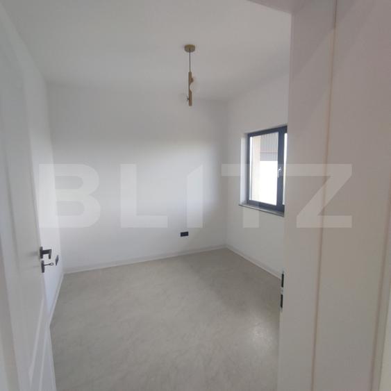 Vilă 135 mp, teren 450 mp, priveliște panoramică spre oraș, zona Bârnova