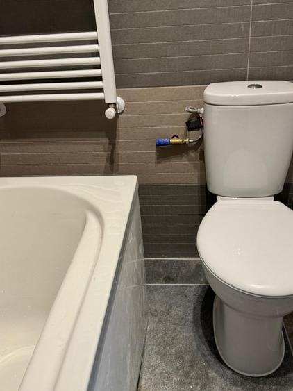 Apartament in zona Family Mall Miroslava, 100 ml fata de statia de autobuz