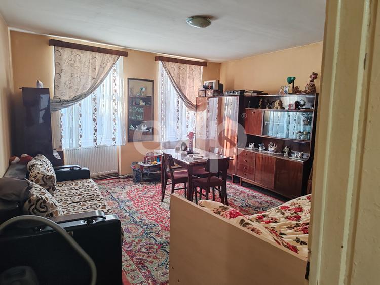 Casa individuala + curte