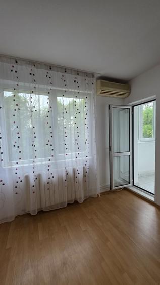 Inchiriere 2 camere cu centrala si parcare