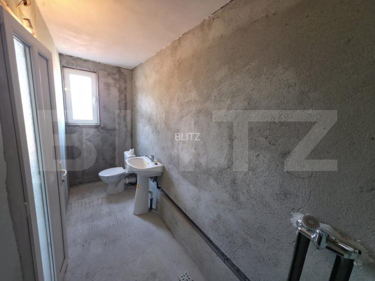 Casa cu suprafata de 395 mp - Com. Arcani sat Sanatesti - 11