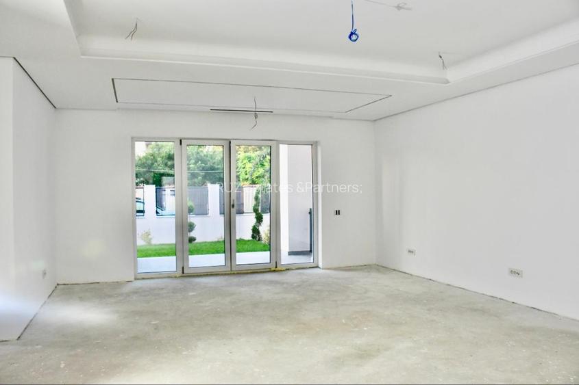 Vila - 5 camere | Finisata | Doua locuri de Parcare | Zona Pipera