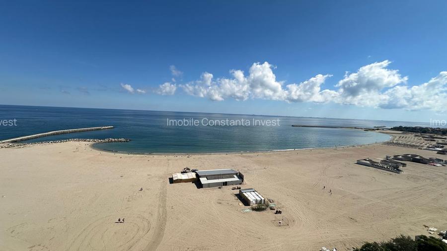 Duplex cu vedere spectaculoasă la mare