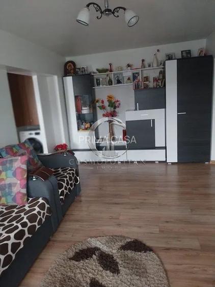 Apartament cu 2 camere zona Unirii Sud conf 1 etaj 3 din 10 mobilat Pret: 75.000 - 4