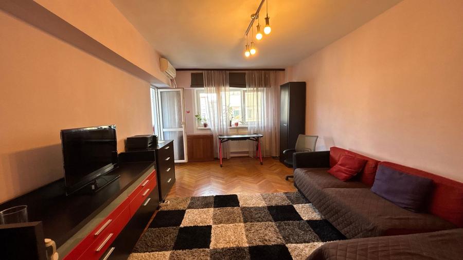 Apartament 3 camere mobilat