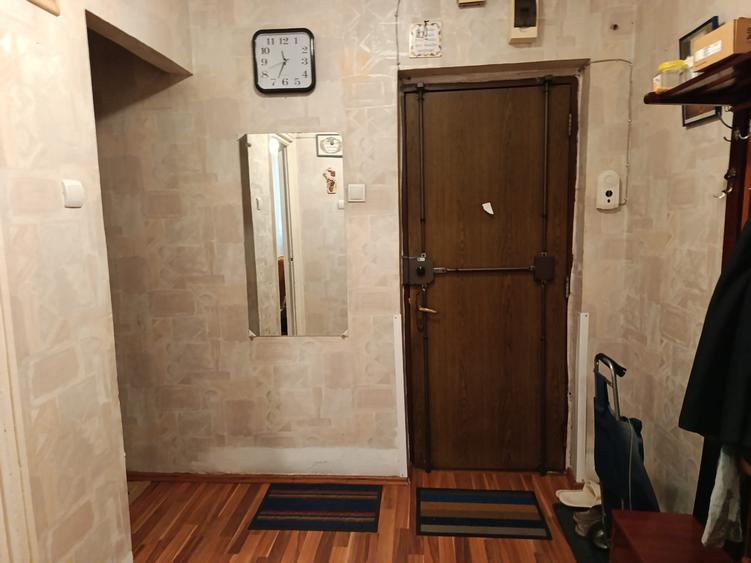 Apartament 3 camere decomandat, Etaj 2/8, metrou Piata Iancului