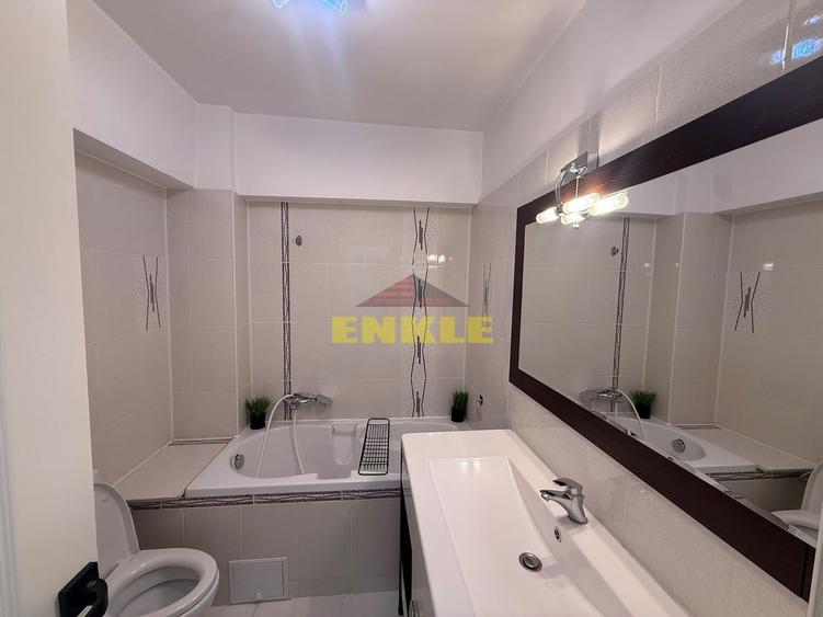 DE ÎNCHIRIAT – APARTAMENT ULTRAMODERN CU 3 CAMERE