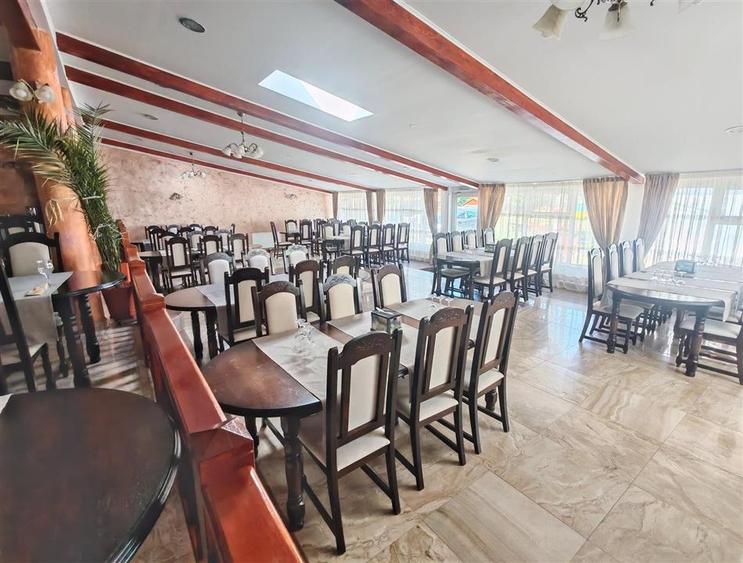 Oportunitate de business: complex turistic cu restaurant, terase si pensiune – S