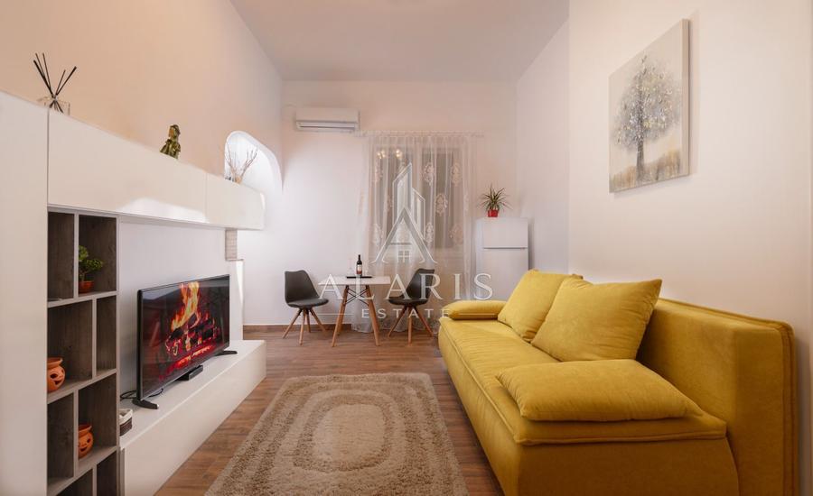 Apartament la casa cu 4 camere, 2 bai, zona Centrala