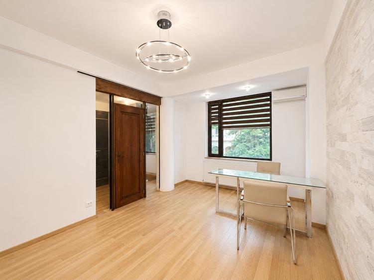 APARTAMENT 3 CAMERE / ZONA HERĂSTRĂU / BARAJUL ARGES