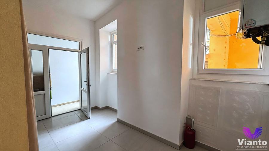 Spatiu Comercial Stradal la Parter - Ultracentral