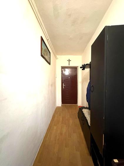 Apartament 3 camere 65mp zona semicentrala 65.000eur neg