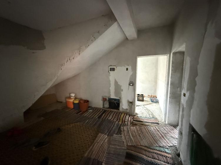 Casă de vânzare | Burdujeni | 417 mp construiți | Teren 1.200 mp