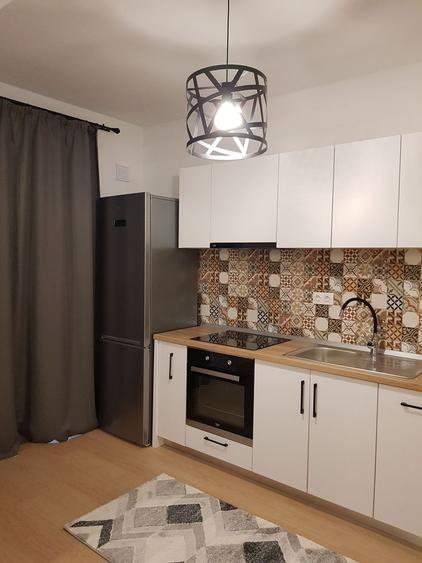 De inchiriat ap 2 camere - bloc nou+ parcare -zona Centrala