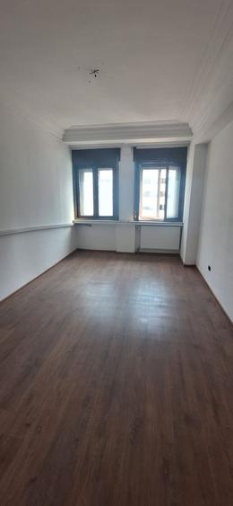 Apartament 4 camere Magheru 135mp Risc 1
