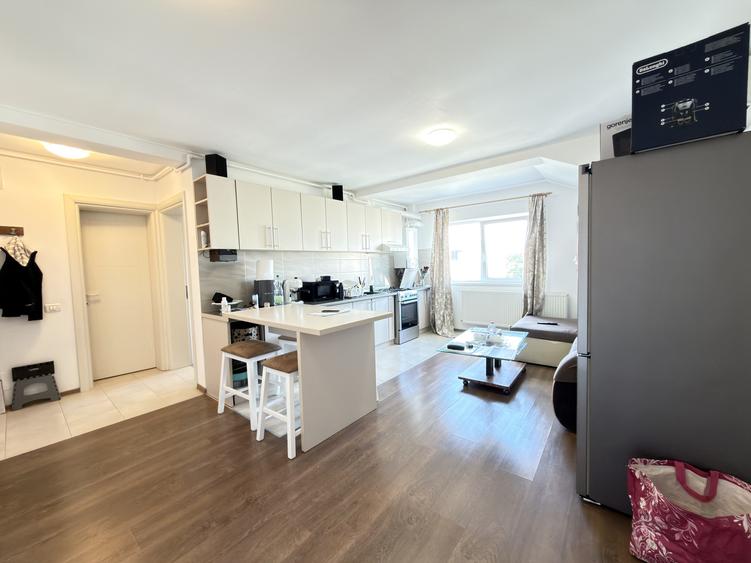 Apartament 3 camere, Semidecomandat, 57 mp utili, etaj 2 - Dumbravita