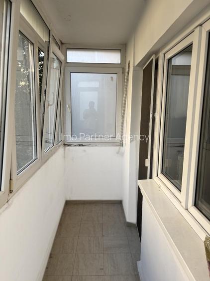 Inchiriez garsoniera metrou Lujerului, 35mp, decomandata, cu pat - 7