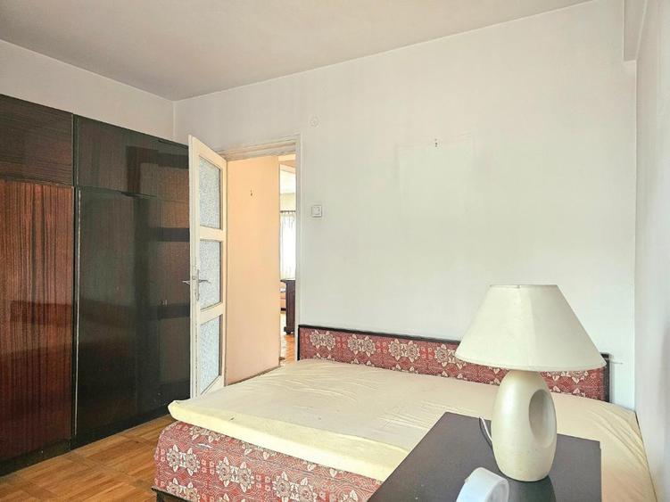 Apartament 3 camere – Piața Kogălniceanu, bloc cadre de beton, fara risc, LIFT.