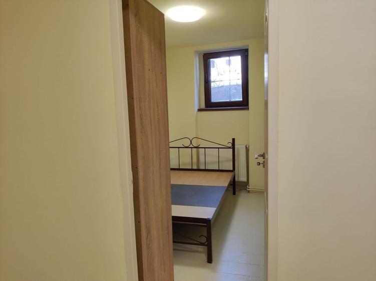 Apartament 2 camere la demisol 43 mp - Hasdeu / Central