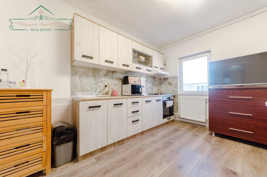Apartament 2 camere cu centrala proprie, zona Miorita, Arad