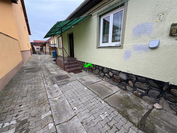 Casa individuala de vanzare 4 camere teren 500mp Sibiu Turnisor
