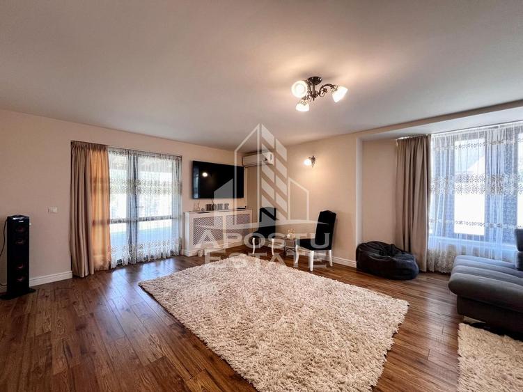 Casa 4 camere de vanzare, 2 bai, teren 535 Mp, Mosnita Noua
