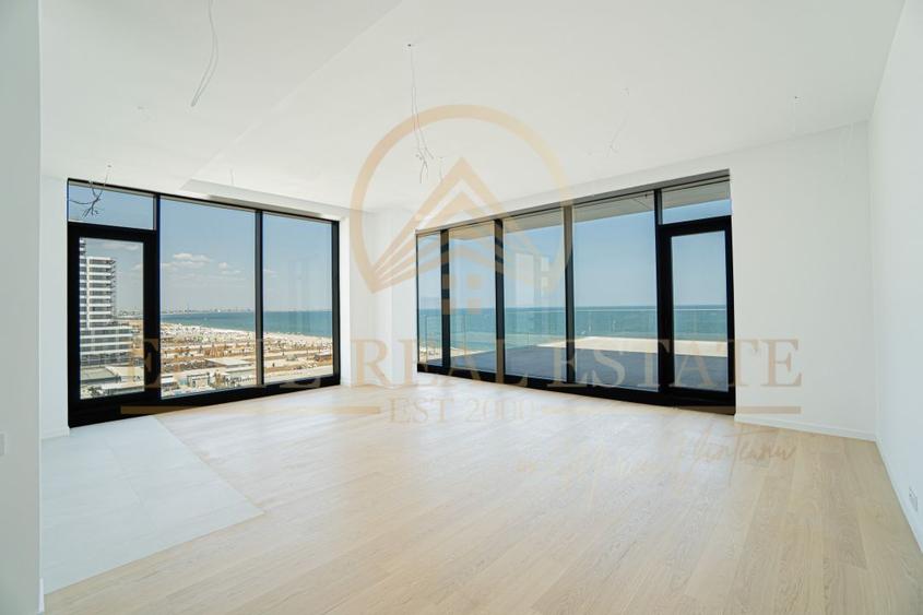 STATIUNEA MAMAIA - Vânzare apartament cu 4 camere, 4 bai cu vedere la mare.