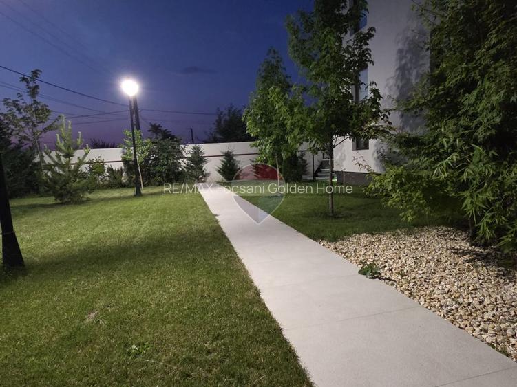 Casă modernă cu 7 camere | Focșani Est | Lux și confort - 38