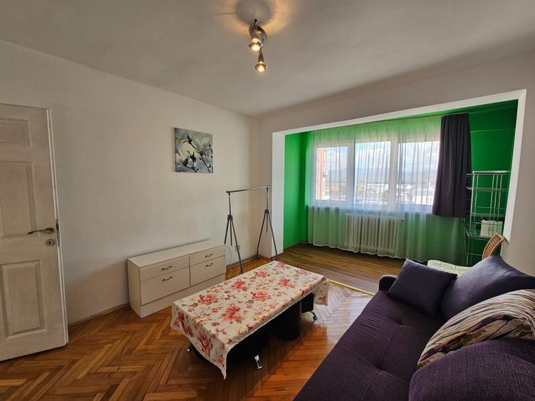 Apartament 2 camere,decomandat.