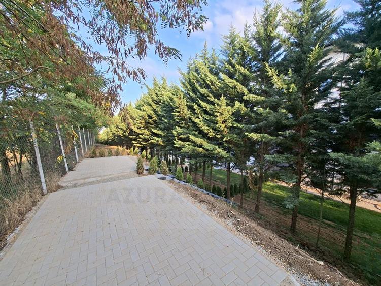 Apartament premium 49.7 mp utili 2 camere si curte 50 mp in Da Vinci