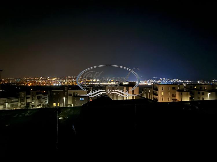 Casa exclusivista cu terasa si vedere panoramica