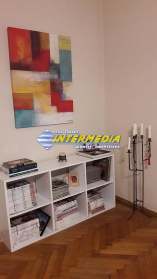 Casa de vanzare renovata complet in Alba Iulia zona Centru 1200 mp Teren