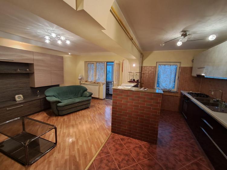 Apartament 3 camere Zona Panduri - 68 mp - etaj 3