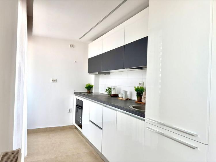 Penthouse pe 2 niveluri l 160 mp utili l terase 75 mp l parcare l B. Z