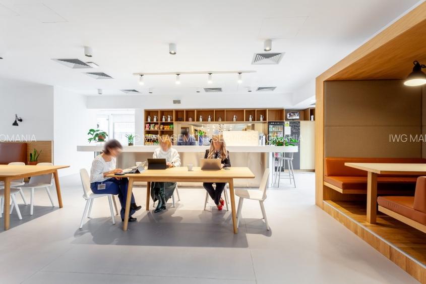 Spațiu de birou frumos proiectat pentru 1 persoană în Spaces Unirii - 3