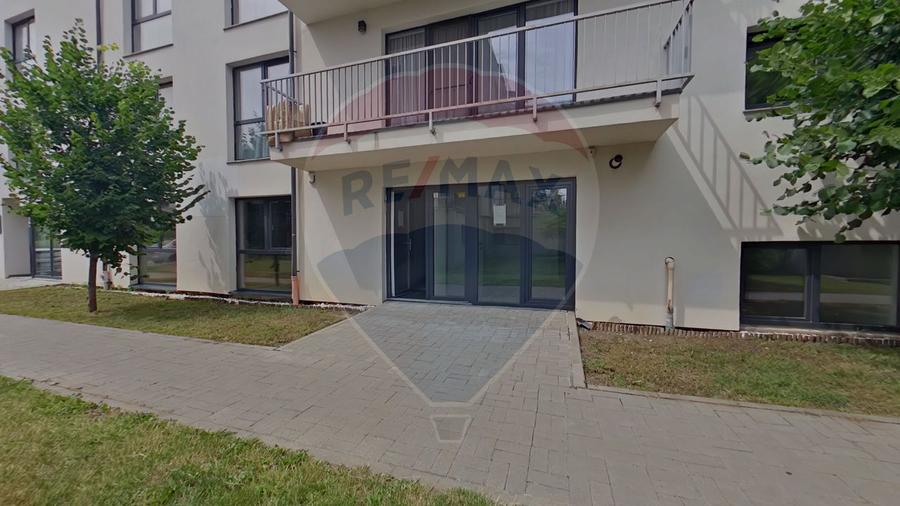 Spațiu comercial, 53 mp, 4 locuri de parcare, zona Europa. Comision 0%