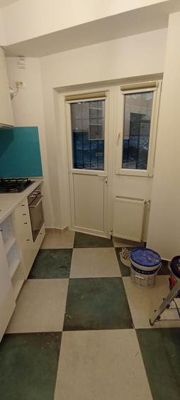 3 camere NEMOBILAT- parter Dacia-Piata Romana metrou 450 m