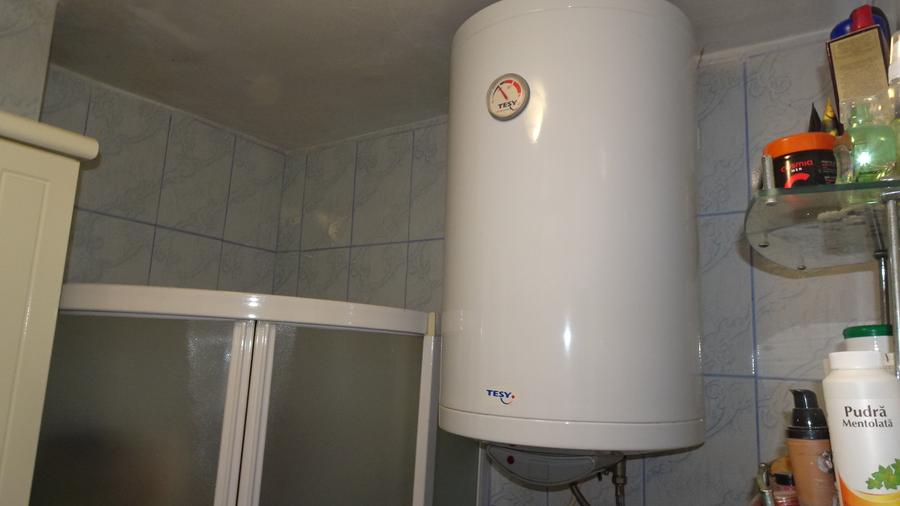 Vand apartament 2 camere decomandat in Deva, zona Micro 15, etaj 6,