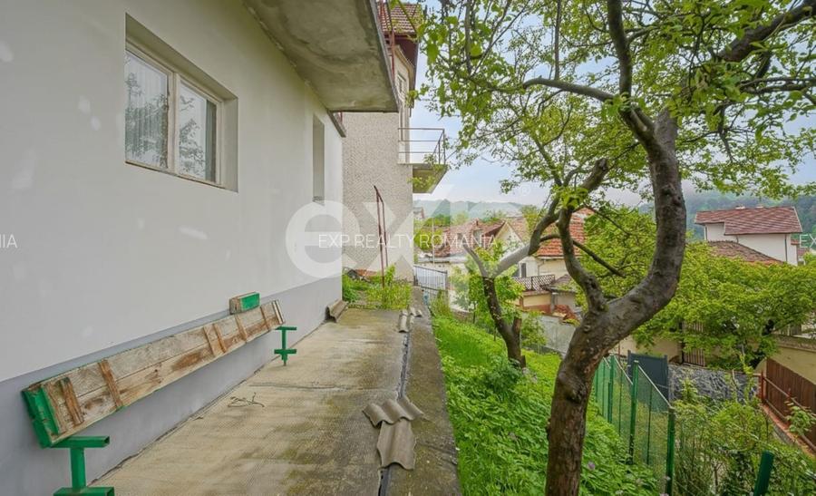 Casă cu priveliște panoramică în inima zonei Șchei – Strada Cotun, nr. 9 - 10