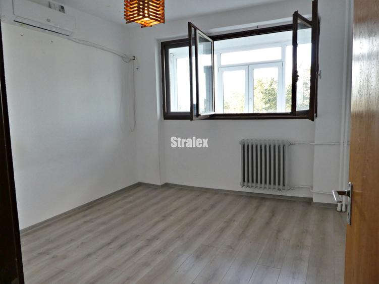Apartament 3 camere bloc reabilitat aproape de metroul Raul Doamnei