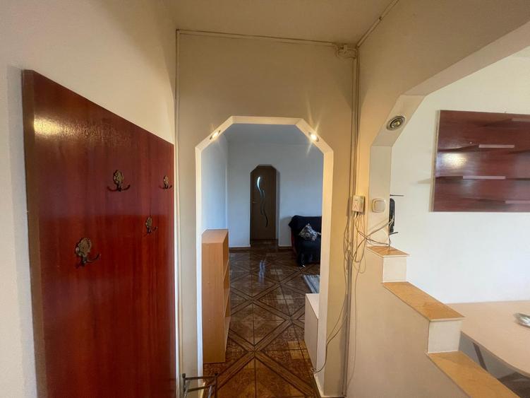 De-Inchiriat-Apartament-2-Camere-Parcare-Tractorul