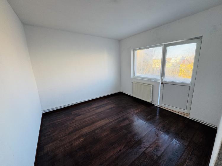Lipovei, 3 camere renovat, decomandat, centrala termica