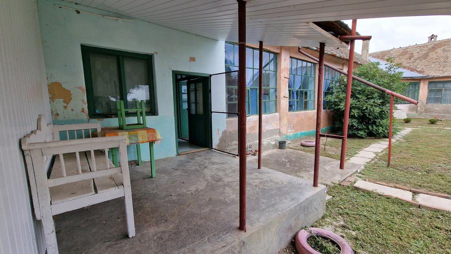 🏡 De vânzare – Casă boierească, Sat Giulvăz (jud. Timiș)- 717