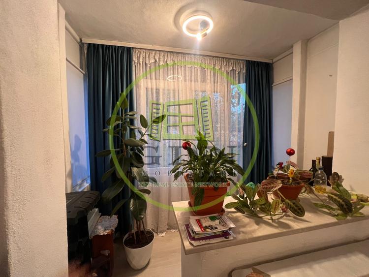 Apartament 3 camere, semidecomandat, 61.11 mp, Bld Titulescu, zona Scoala Nr. 12