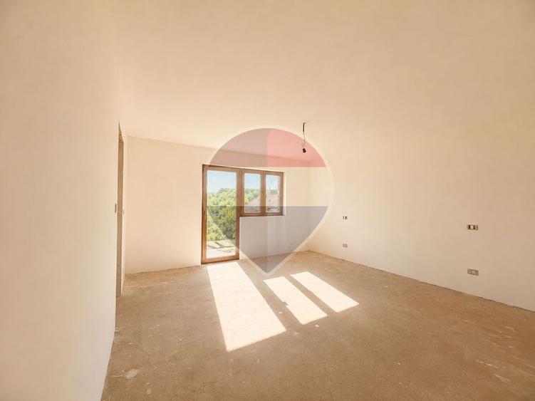 Casa cu 6 camere de vânzare în Negri jud. Bacau / posibilitate duplex