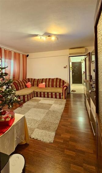 Apartament 2 camere.Zona Confectii,Arad