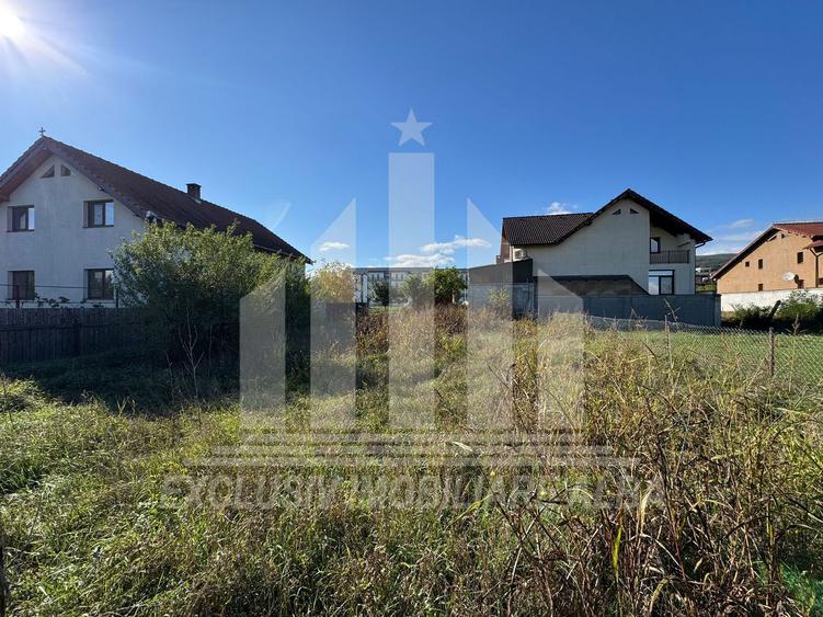 Teren intravilan | 457 mp | Toate utilitatile | Cetate