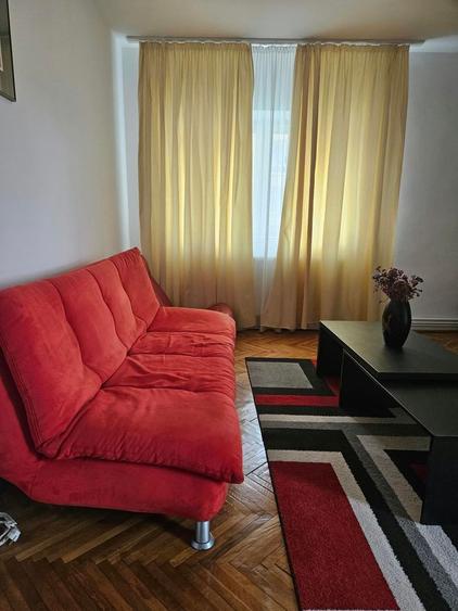Bisericii Romane, apartament cu loc de parcare propriu, ideal pentru studenti