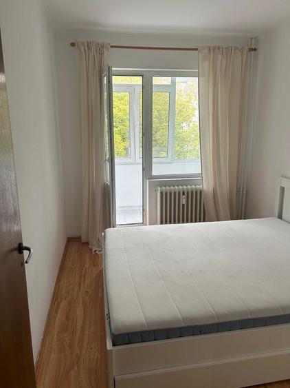 3 Camere Vitan | 80 MP | 2 Băi | 3 Balcoane | Bloc Reabilitat
