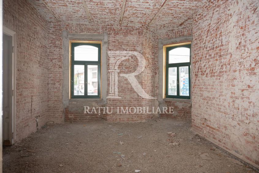 Investiție trophy asset | Clădire reprezentativă în centrul Oradiei